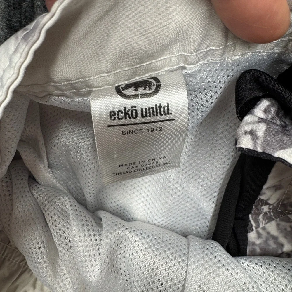 Ecko Unltd Mens XL White Black Geometric Diamond Swim Trunks Board Shorts (2473)